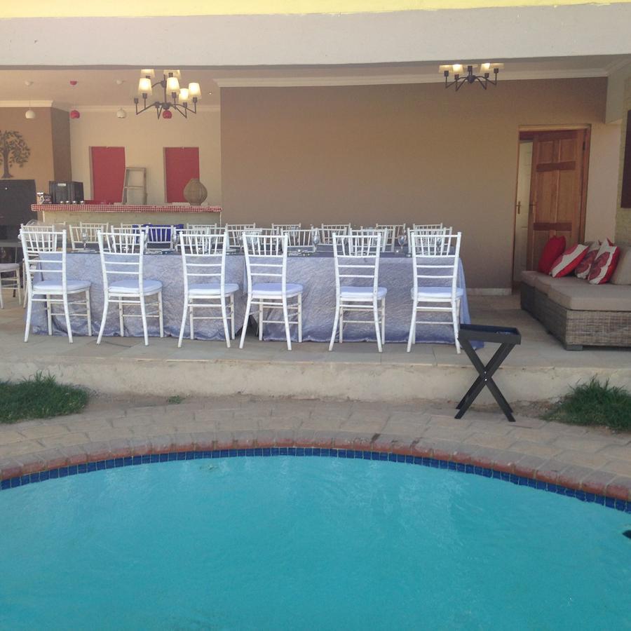 Sunflower Court Bed And Breakfast Gaborone Exterior photo